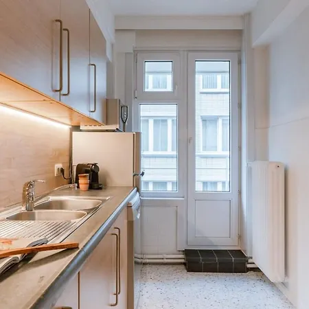 Pleasant In The Center Of * أوستيند